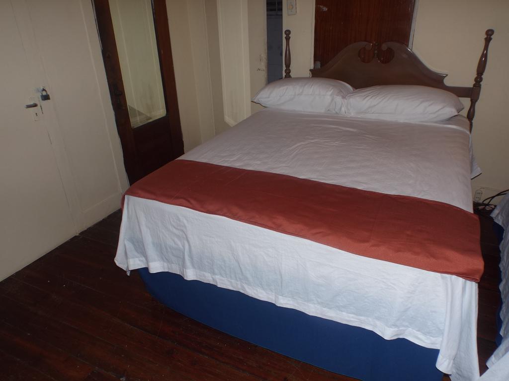 Tropical Court Inn New Кінгстон Номер фото