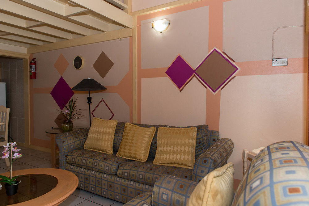 Tropical Court Inn New Кінгстон Екстер'єр фото